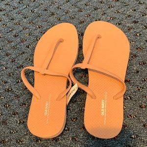 old navy sandals! (bundle and you can have for free)